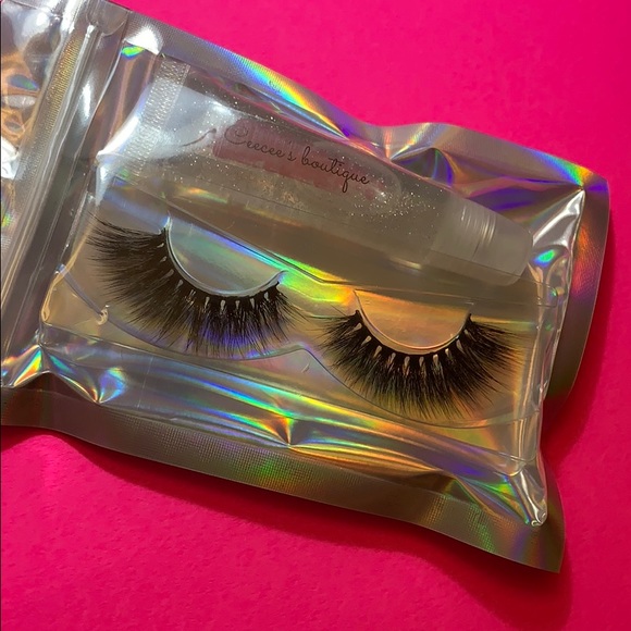 Lash and gloss pack - Picture 1 of 1